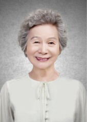 22 白丸襟リボンブラウス