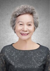 25 黒レースブラウス